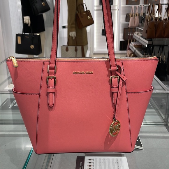 MICHAEL KORS Charlotte Large Leather Top-Zip Tote
Tea Rose - Picture 4 of 16